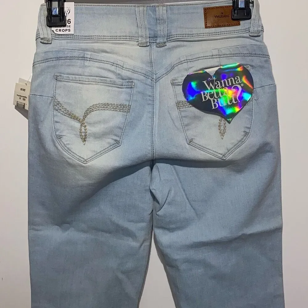 YMI Wanna‎ Betta Butt Distressed Light Wash Cropped Jeans Size 6 C107666 Capris